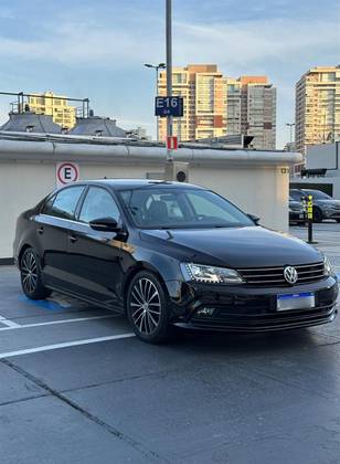 VOLKSWAGEN JETTA 2.0 TSI HIGHLINE 211CV GASOLINA 4P TIPTRONIC